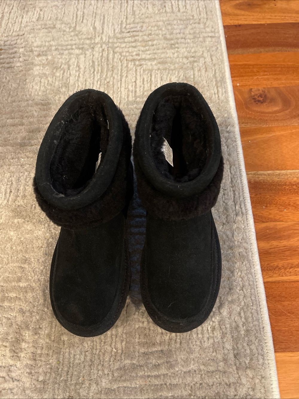 Ugg Black Women's snugscapes Cozy Suede Winter Boots size 5 NWOB